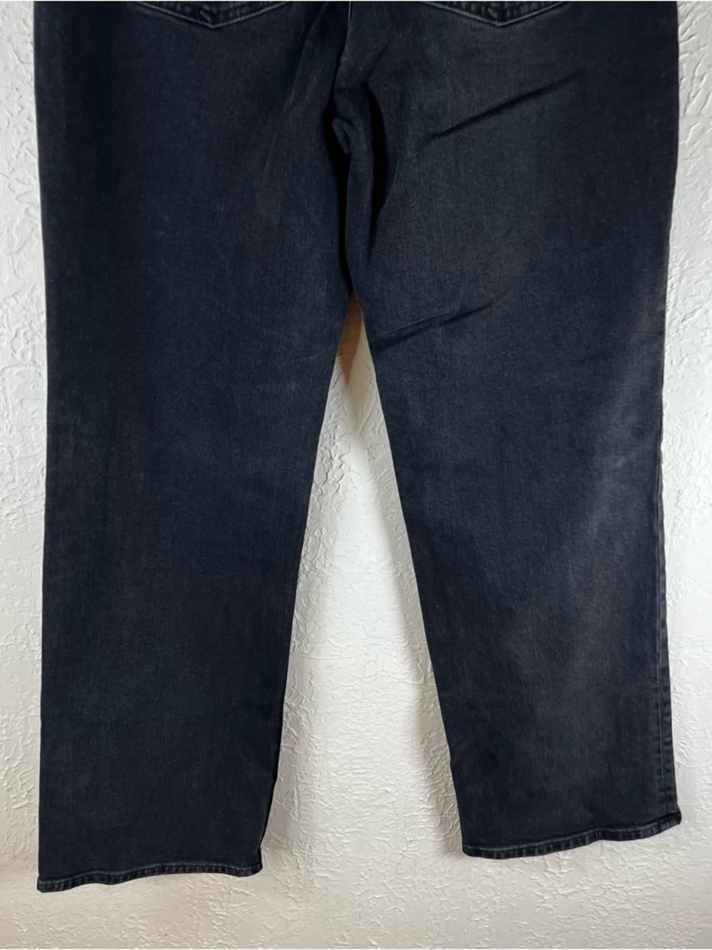 Everlane The 90's Forever Jeans in Washed Black - Picture 12 of 15